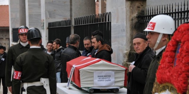 Kıbrıs gazisine son görev