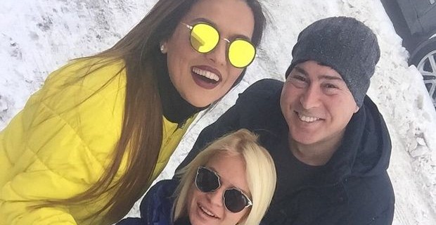 Uludağ'da hem klip hem selfie çekti!