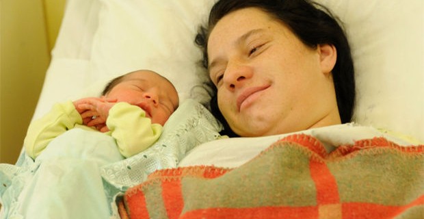 Bu bebek ülkeyi ikiye böldü!