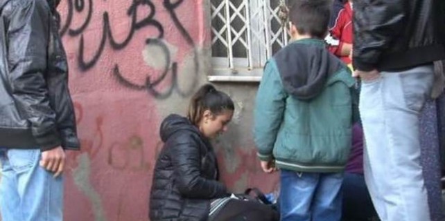 Kan donduran gerçek! Sigara için bıçaklandım demişti...