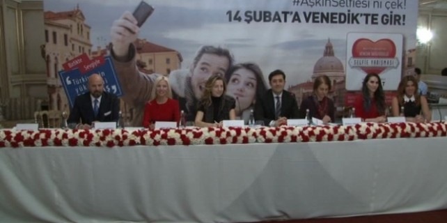 Aşkın selfiesini çekebilir misin?