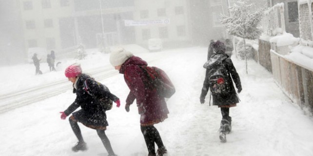 İstanbul'da yarın da okullar tatil mi?