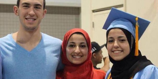 3 Müslüman genç evlerinde infaz edildi!