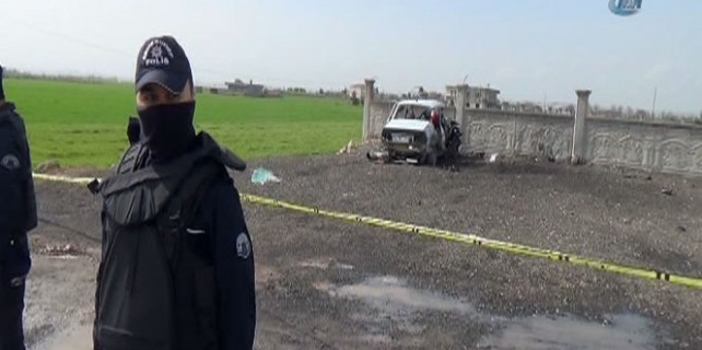 Polis kontrol noktasında patlama!