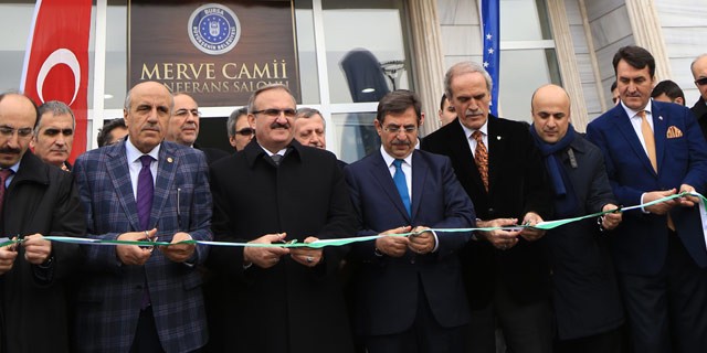 Merve Camii'ne muhteşem kompleks