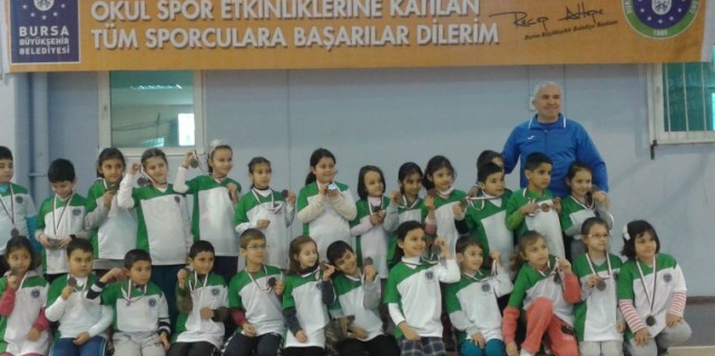 Büyükşehir, binlerce çocuğu sporla buluşturuyor