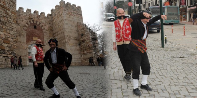 Bursa’da ilginç protesto! Kartal, ayı kostümünden sonra...