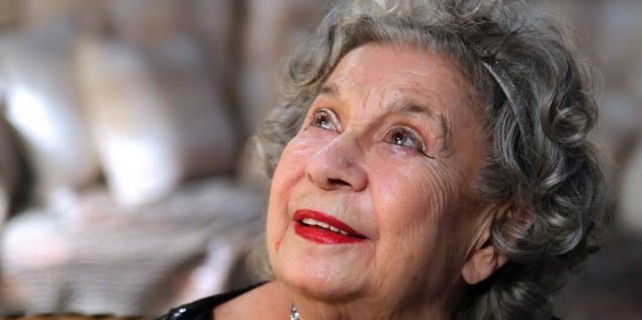 Ünlü sanatçı hayatını kaybetti