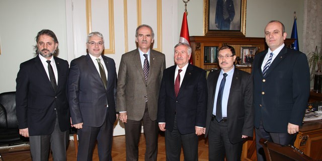 Altepe’den sanayiye açık çek!