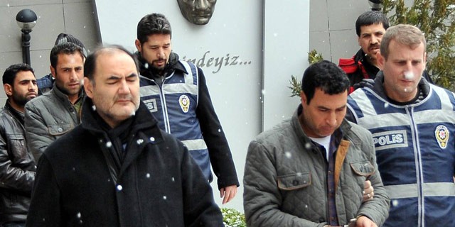 Uyanık taksici dolandırıcıları böyle yakalattı...