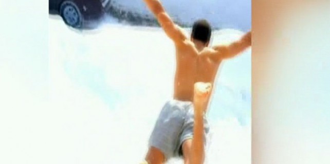 2,5 metreden kara, camdan böyle atladılar