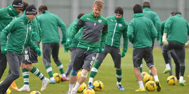 Timsah'a kar engeli...