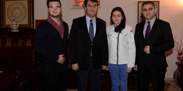 Geleceğin aşçılarından Dündar’a teşekkür