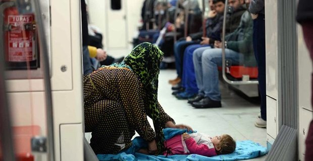 İşte günün fotoğrafı! Bitmeyen yolculuk...