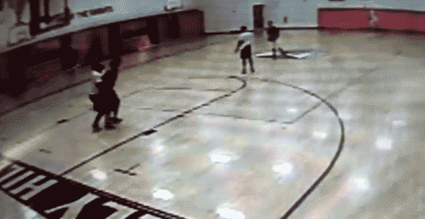 Kadın öğretmene şok saldırı!