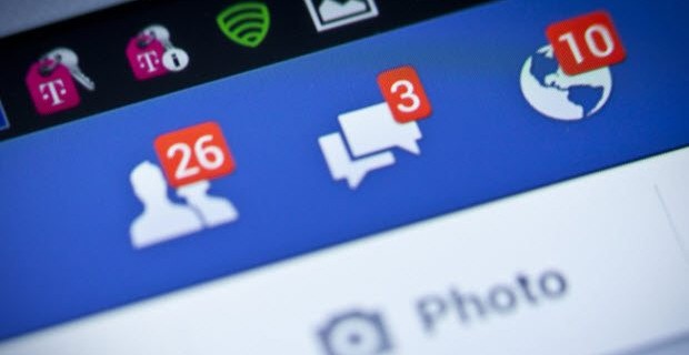 Facebook'ta 'çıkartma' dönemi...