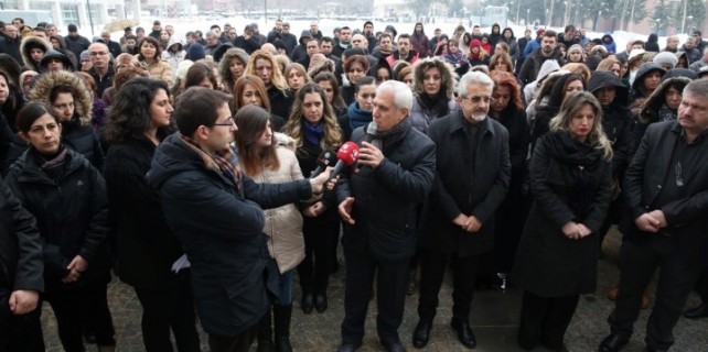 Nilüfer Belediyesi çalışanlarından kadına şiddet tepkisi