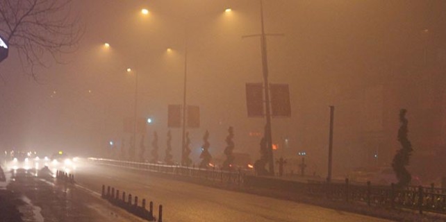 Sis Bursa'yı esir aldı