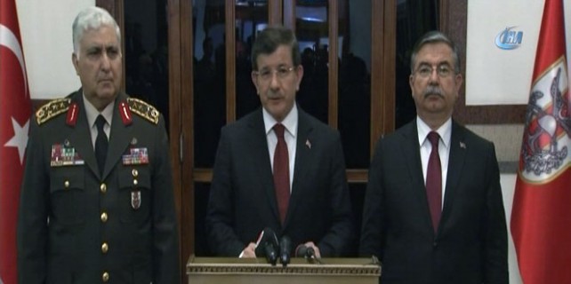 Davutoğlu'ndan flaş açıklama! Aynı anda iki operasyon