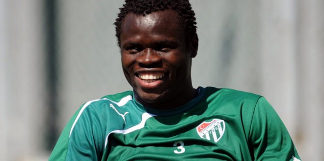 Bursaspor'dan Taiwo'ya rekor ceza!