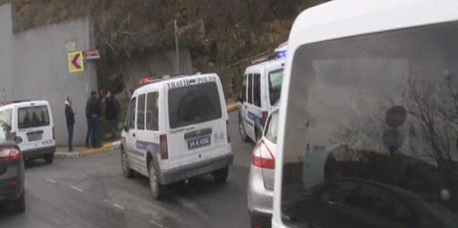 ABD  Başkonsolosluğu önünde canlı bomba paniği!