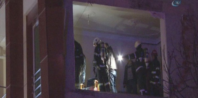 Doğalgaz evin duvarını havaya uçurdu