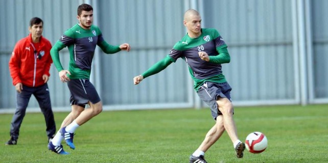 Bursaspor gol çalıştı