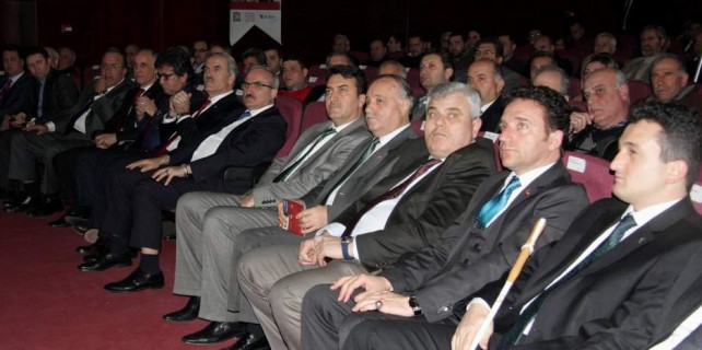 Kapalı Çarşı esnafı maça gidince Vali fıkra anlattı