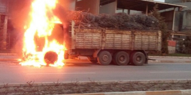 Seyir halindeyken alev alev yandı