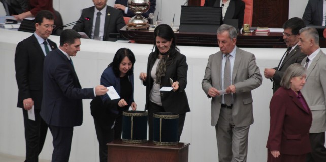 HDP'nin gösterdiği aday üye seçildi