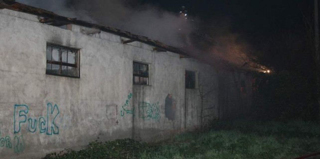 Eldiven fabrikasında korkutan yangın