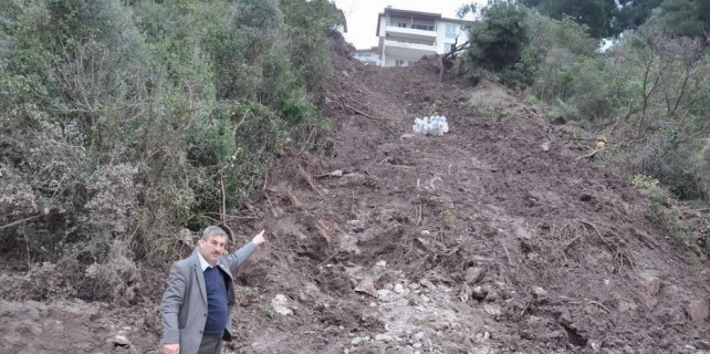 Bursa'da villalar heyelan tehdidinde