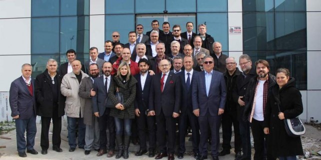 TSYD Bursa Şubesi'nde İlhan Öztat güven tazeledi