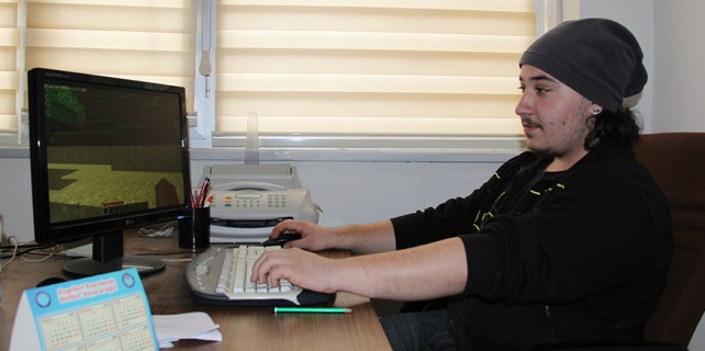 Minecraft fanatiklerinden yasaklamaya tepki