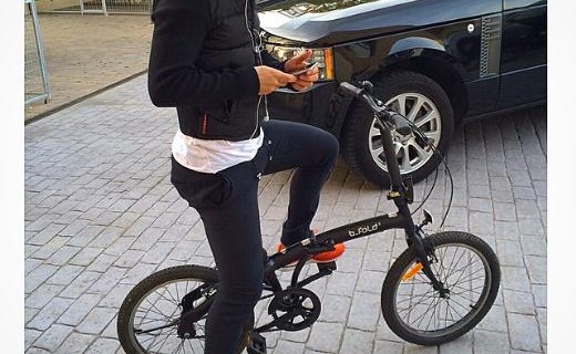 "Ekmek almaya giden Arda"