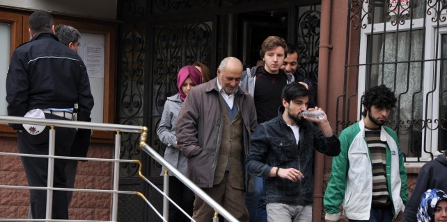 70'lik dedenin YGS heyecanı