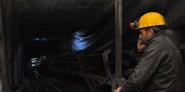 Yerin 300 metre altında hak arayışı