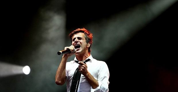 Teoman "Yavaş Yavaş" esti