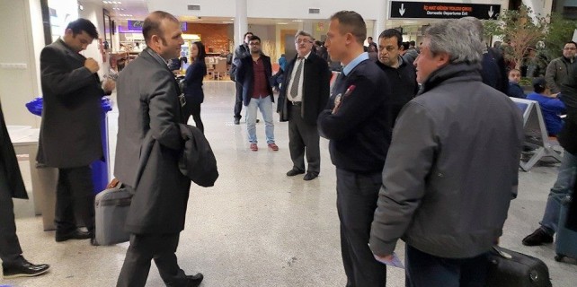 Tolga Özkalfa'ya şok penaltı tepkisi!