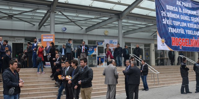 Bursa’da STK’lar sandık başına gitti