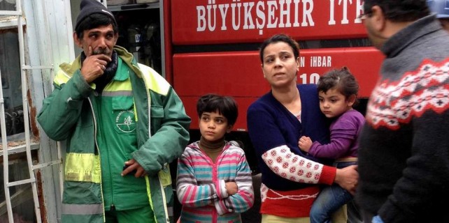 Bursa'da büyük üzüntü...Evleri yandı, sokakta kaldılar