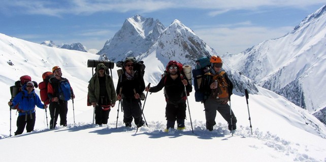 Bursalı dağcılar terörden geçilmeyen Cilo dağlarını geçti