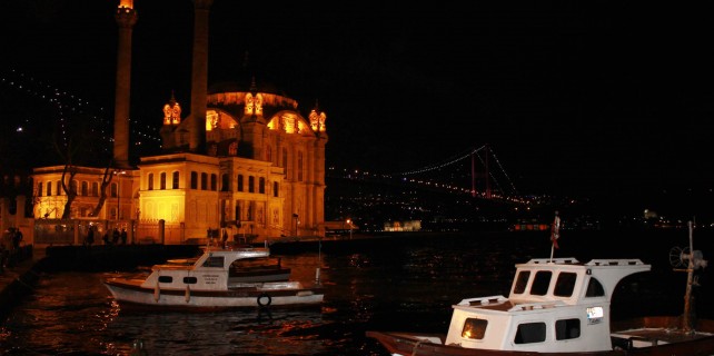 Boğaziçi bakın ne için karartıldı (video)