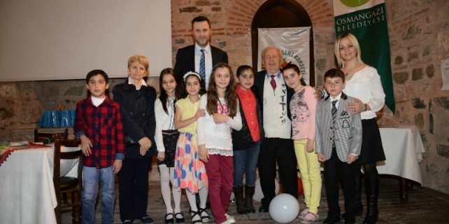 Miniklerden tiyatro gösterisi