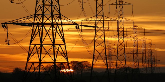 Bursa'ya elektrik verilmeye başlandı...