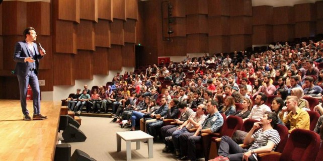 Hayrettin Bursa'da kırdı geçirdi