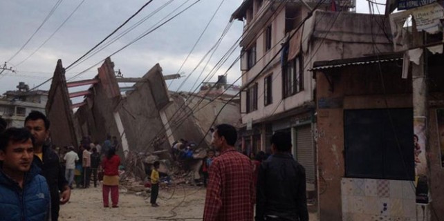 Nepal'da 7,8 şiddetinde deprem