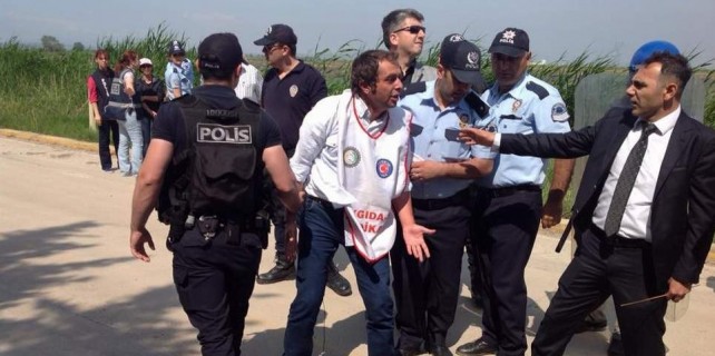 Bursa'da işçilere polis müdahalesi