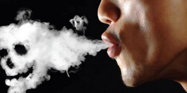 Sigara ile açılan iftar balyoz etkisi yapar
