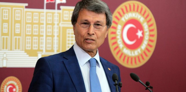 MHP Lideri Halaçoğlu'nun üzerini çizdi
